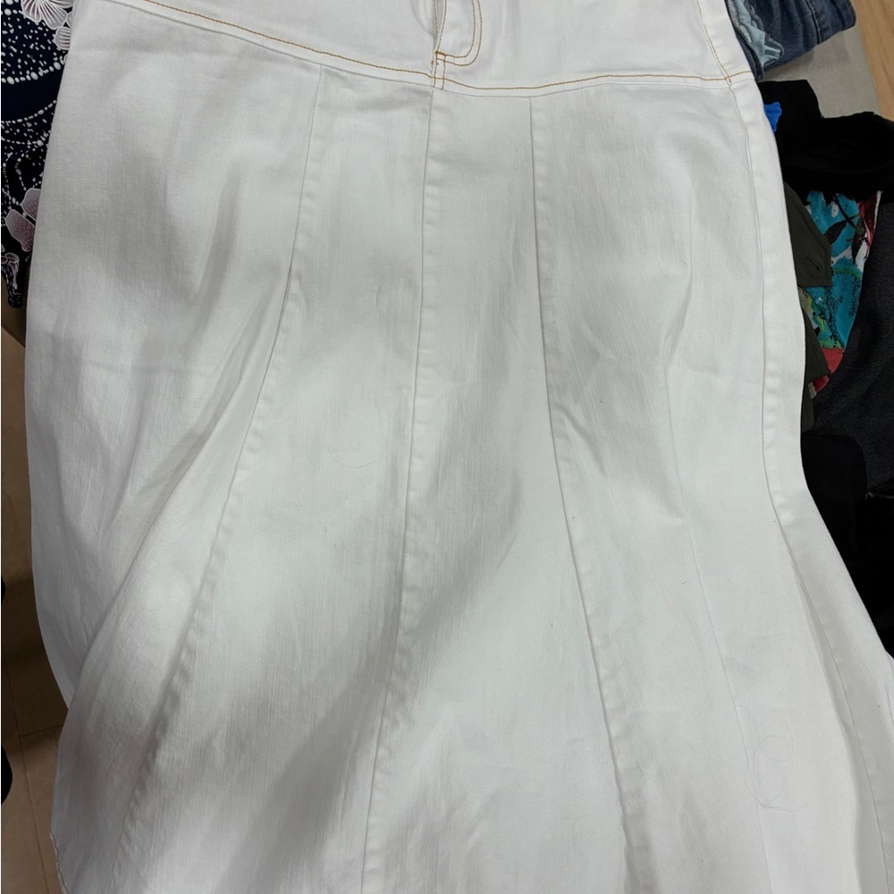 Cato White Skirt with Gold Stitching